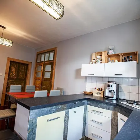 Apartment House
